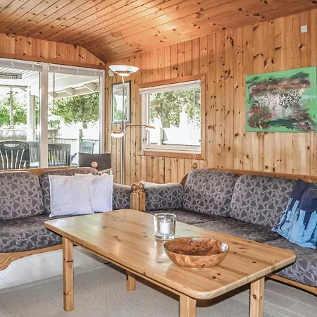 Σπίτι διακοπών Three-bedroom In *