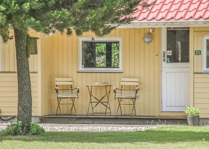 Three-bedroom In Feriehus